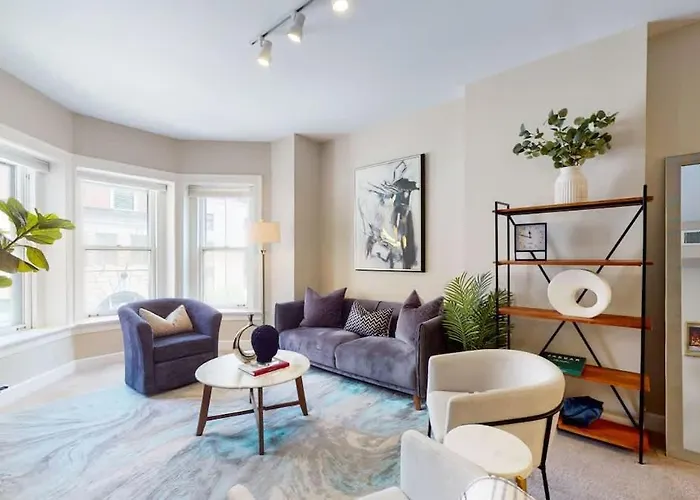 Apartamento Chic River North Retreat