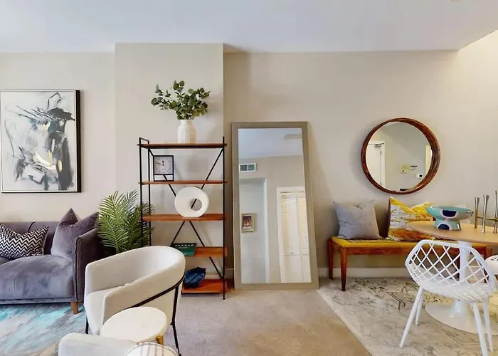 Apartamento Chic River North Retreat *